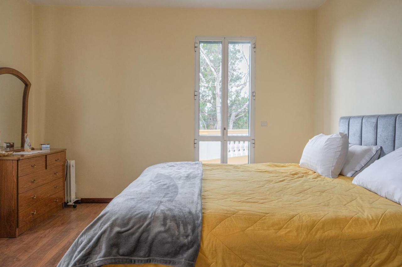 Villa Familia Dehoux Camacha  Bagian luar foto